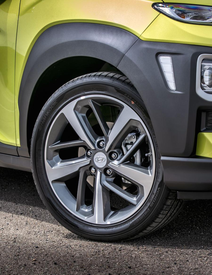 Колеса Hyundai Kona Play (OS) 2019 года  (UK) (фото 15 из 26)